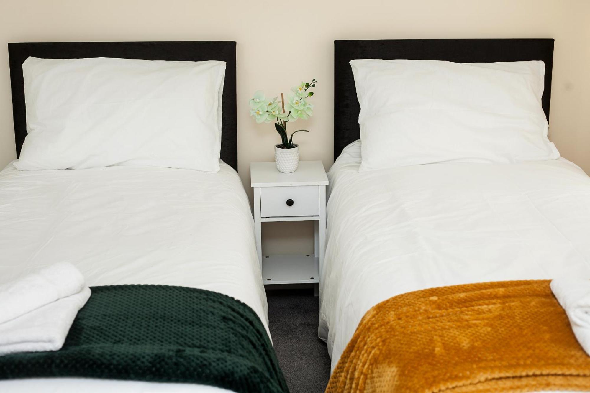 Avril Warwickshire Home Stay Nuneaton Dış mekan fotoğraf