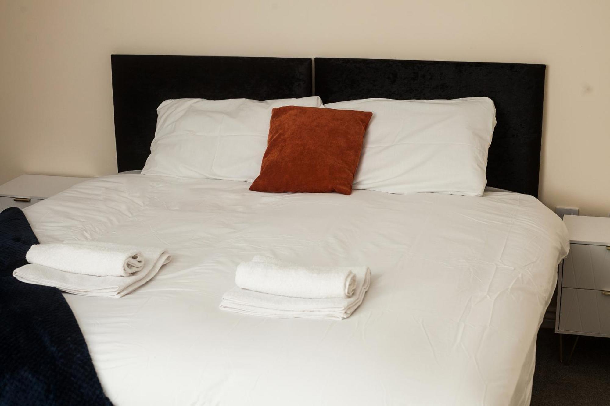 Avril Warwickshire Home Stay Nuneaton Dış mekan fotoğraf