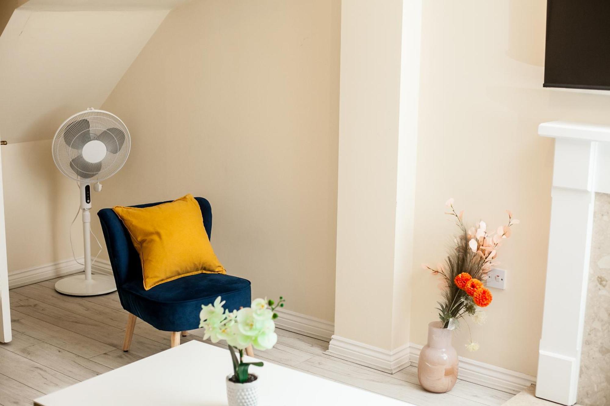 Avril Warwickshire Home Stay Nuneaton Dış mekan fotoğraf