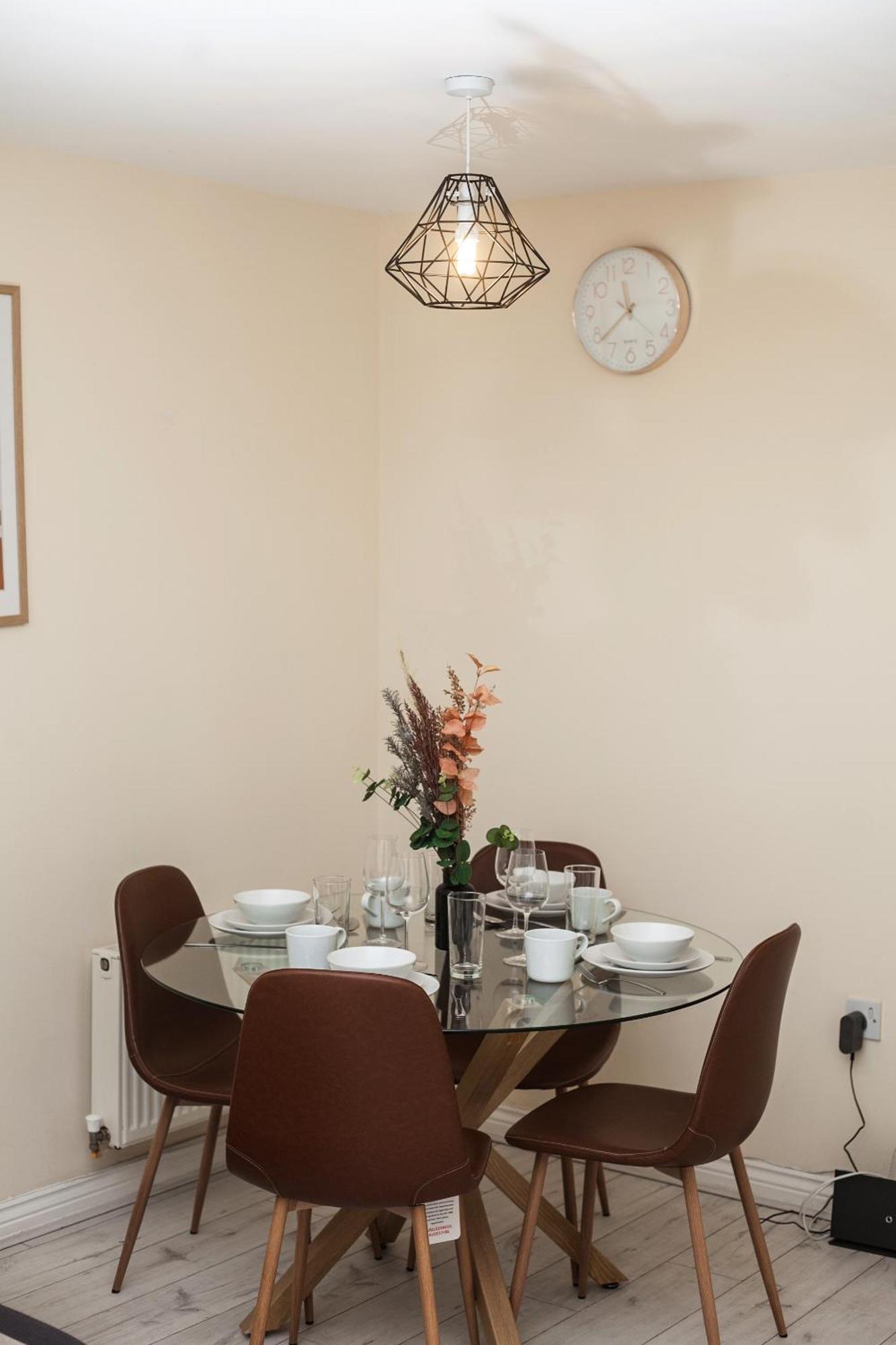 Avril Warwickshire Home Stay Nuneaton Dış mekan fotoğraf